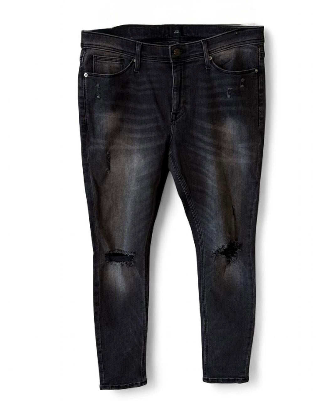 Distressed Black Skinny Jeans